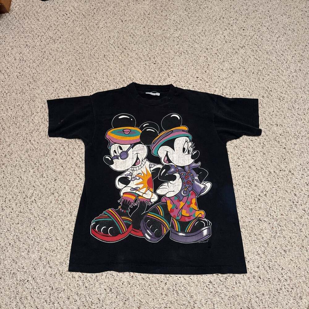 Vintage Mickey Unlimited 90s Mickey & Minnie Mouse Graphic T-Shirt